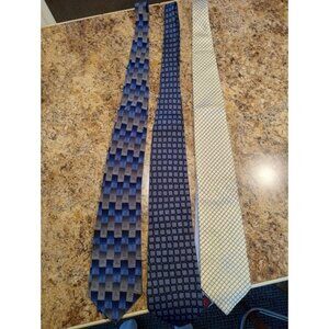 Lot Of 3 Men's Dress Ties (Van Huseon,Tommy Hilfiger,Greatful Dead)